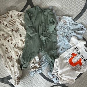 Baby clothes bundle